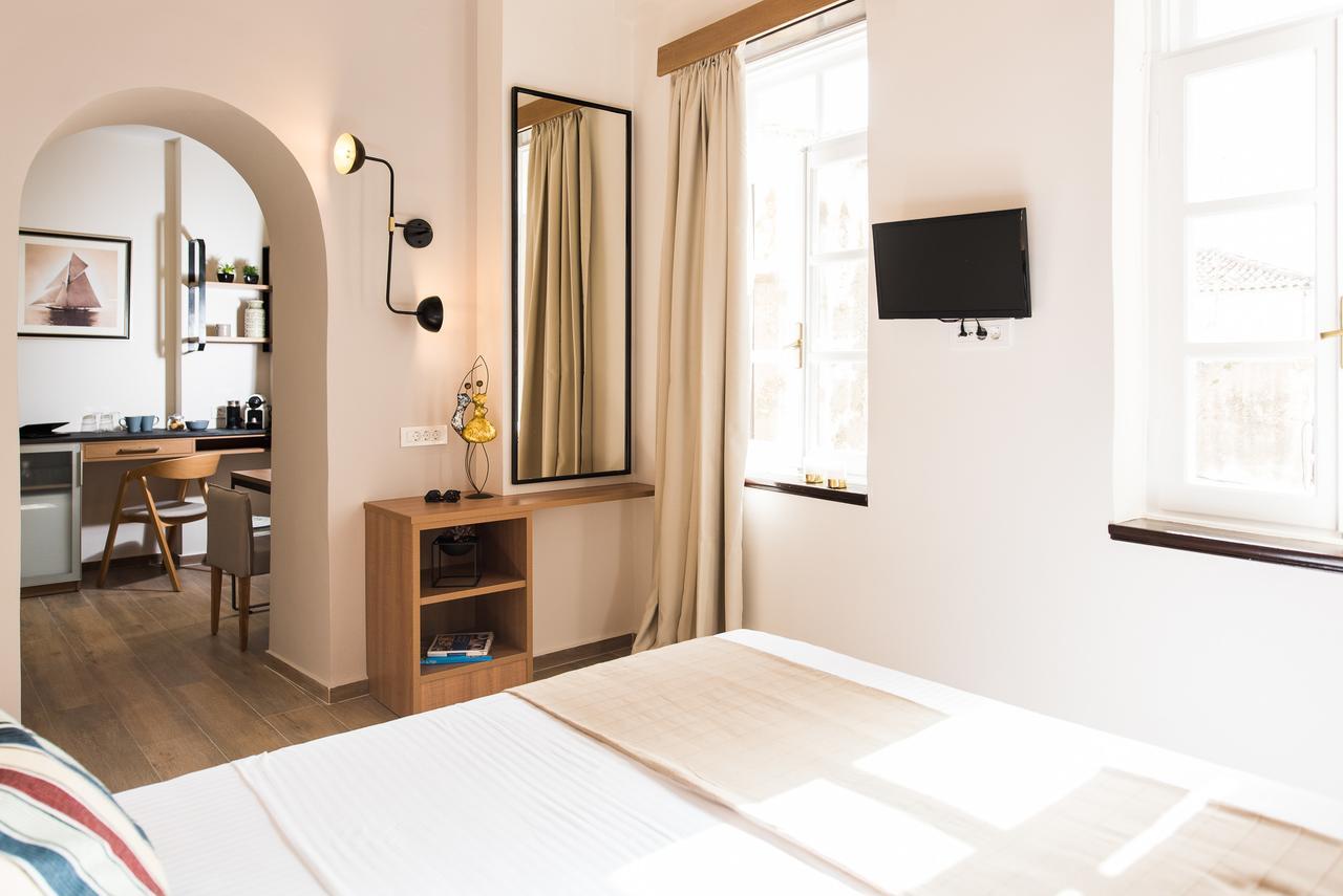 Harismari Cozy Hotel Ханя Екстериор снимка