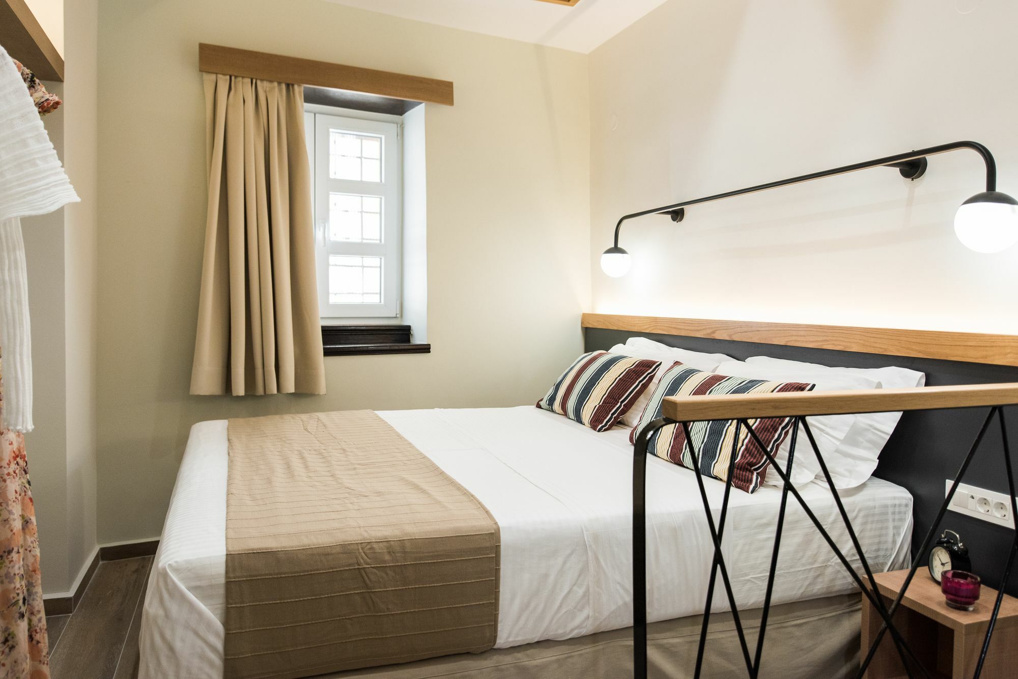 Harismari Cozy Hotel Ханя Екстериор снимка